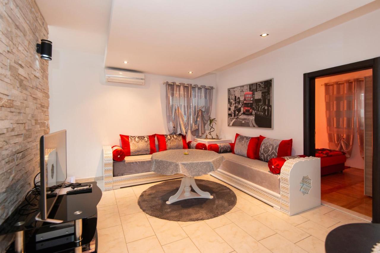 Sea Star Apartment Tivat Eksteriør bilde