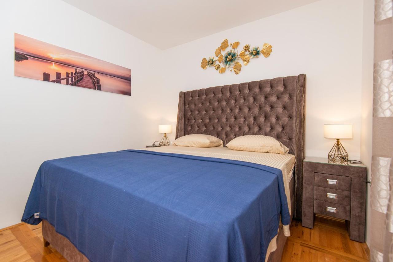 Sea Star Apartment Tivat Eksteriør bilde