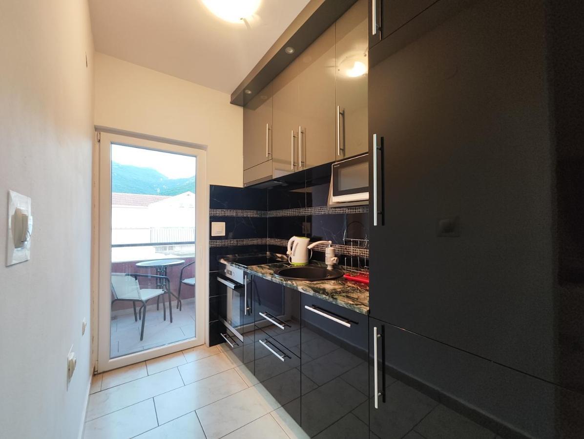 Sea Star Apartment Tivat Eksteriør bilde